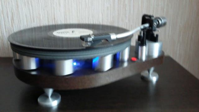 Самодельный проигрыватель виниловых дисков. смотреть онлайн