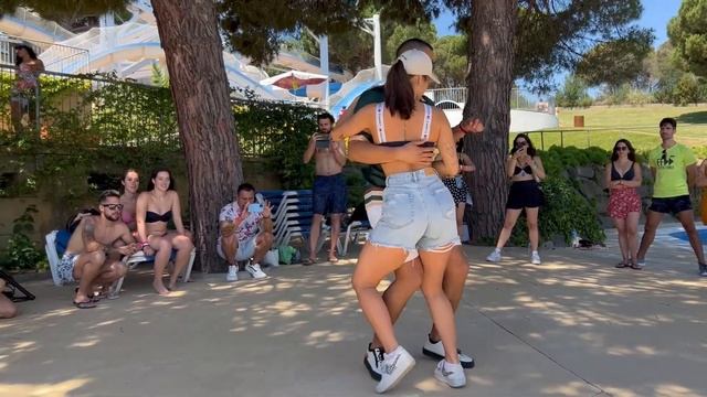 La Tormenta - Aventura / Alicia Y Yexy Jr. Bachata Dance смотреть онлайн