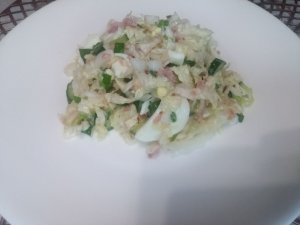 САЛАТ С ТУНЦОМ.