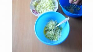 Оладьи из кабачков на кефире. Кабачковые оладьи на кефире.