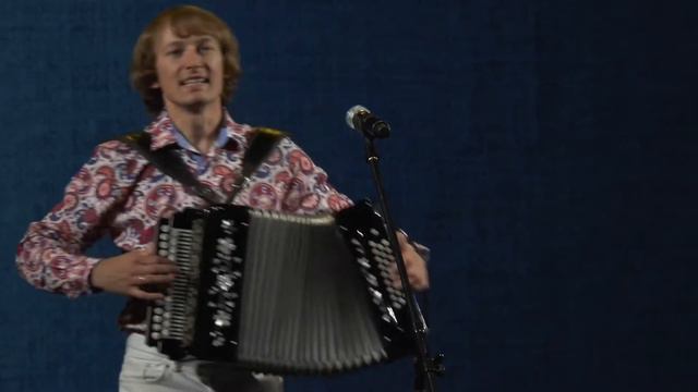 Завораживающая песня о России!