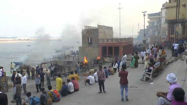 Индия. Варанаси. Священный город Шивы, Ганг и сжигание трупов, а так же Сарнатх смотреть онлайн