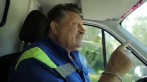 Водитель скорой помощи рассказывает о своей работе.mp4