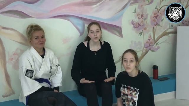 КМС по акробатике оценивают занятия по КУДО