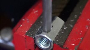 Как заточить сверло  Самый быстрый способ просто посмотри.