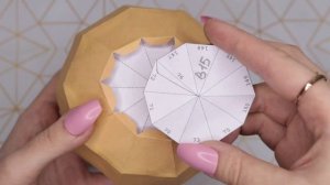 DIY 3 НОВОГОДНИЕ ИГРУШКИ из бумаги ПАПЕРКРАФТ | Katrin//Kate