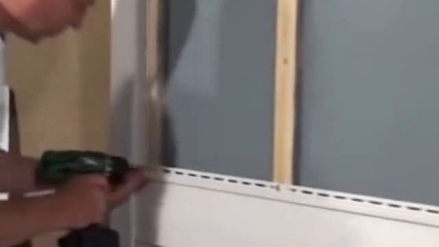 Как правильно прикручивать сайдинг. смотреть онлайн