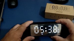 Relógio despertador com Bluetooth G50.