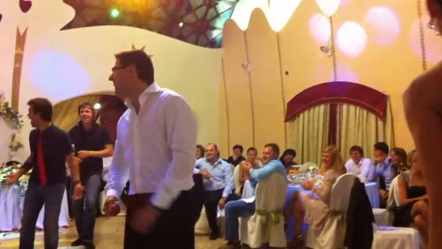 Букет на свадьбе смотреть онлайн