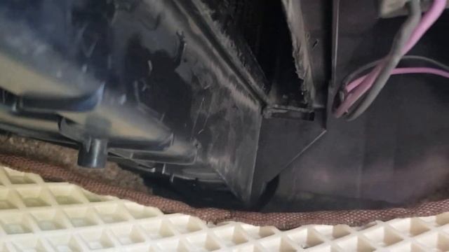 Фильтр салона с али экспресс с новой крышкой в комплекте на кадиллак эскалейд