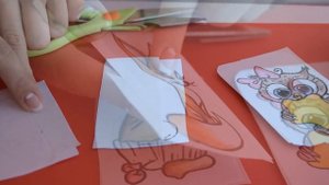 Как сделать СВЕТЯЩИЕСЯ НАКЛЕЙКИ / DIY Stickers