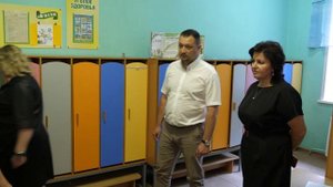 Депутат Горсовета Александр Верейкин помогает решать проблемы детского сада «Виктория»