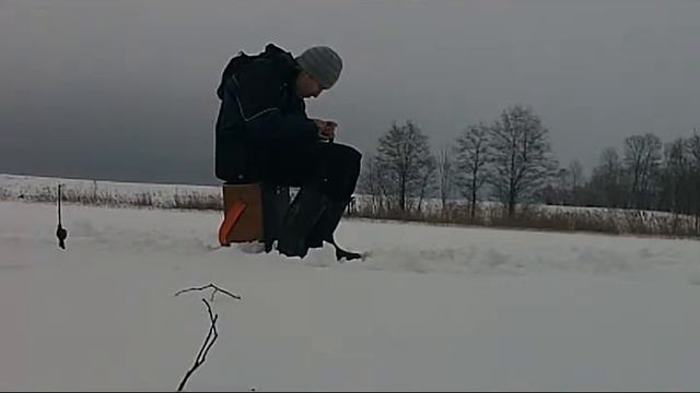 winter fishing.рыбалка в зимний период DUBULIAI смотреть онлайн