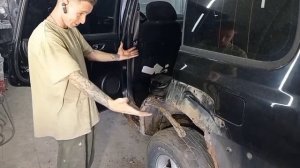 Замена порогов и задних арок на Хундай Терракан. часть 1