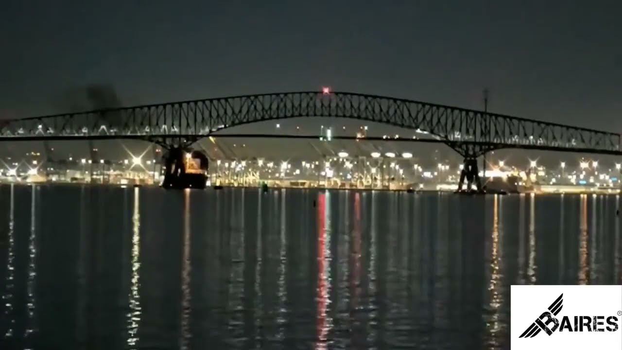 В американском Балтиморе обрушился автомобильный мост смотреть онлайн