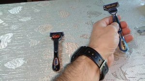 Станок Gillette с батарейкой и без