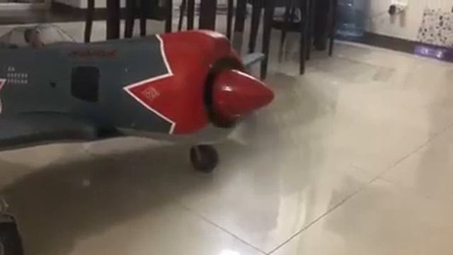 Радиоуправляемые самолеты YAK 3M смотреть онлайн