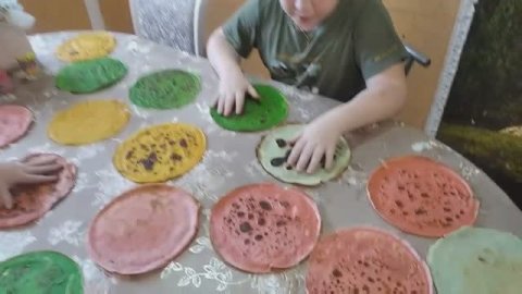Цветные блинчики