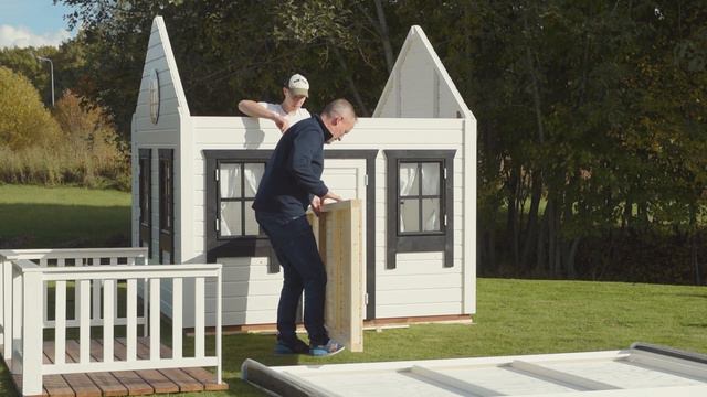 Детский игровой домик на даче смотреть онлайн