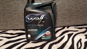 Распаковка — Моторное масло WOLF OfficialTech 5W30 LL III 65604/5 / 65644/5