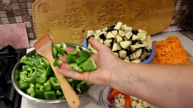 Аппетитный салат из баклажанов