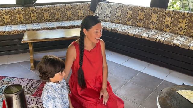 Готовим Gözleme с Super Cris в Turkey, Hotel Club Boran Mare Beach.