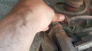 Замена задних тормозных колодок на Hyundai Solaris.