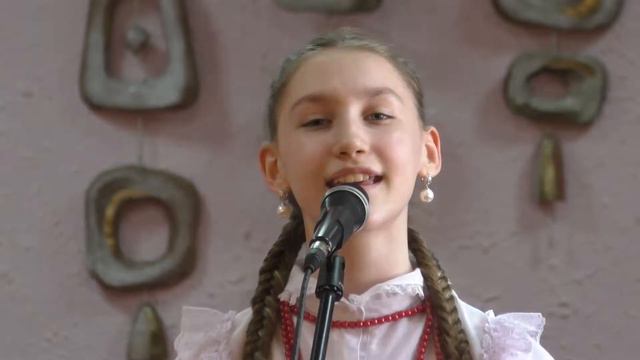 Фёдорова Виктория, муз.Темнова, сл.Бутенко "Кнопочки баянные"