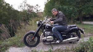 Обзор BMW R18: берлинский нужник