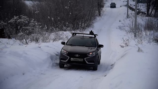 Проверям Lada Vesta на подъёме по льду смотреть онлайн