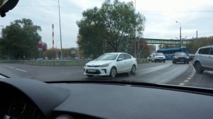 Как развернуться на регулируемом перекрёстке.