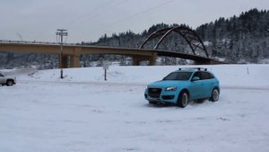 Audi Q5 Snow action.