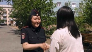 В Республике Бурятия сотрудница полиции спасла ребенка, упавшего в реку