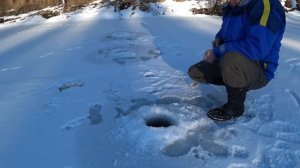 Аляска.Quarts lake. Первая рыбалка по первому льду.