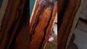 Айронвуд, Аризонское пустынное дерево, тонет в воде, высокой плотности.