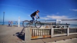 СУПЕР ТРЮКИ НА BMX !!!