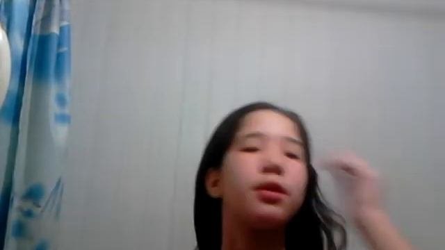 Делаю сама себе ,,причёску