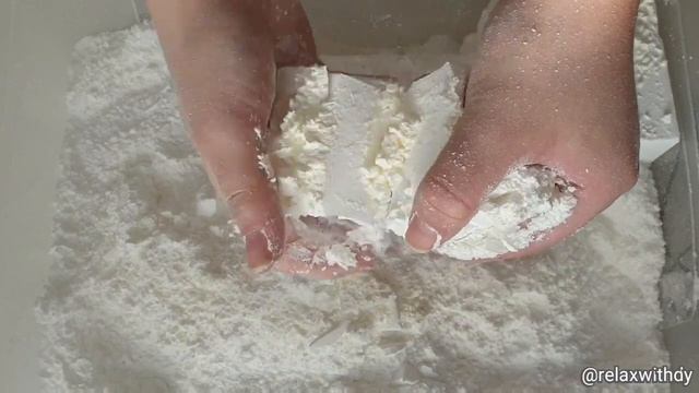 Ader Fresh Blocks Gym Chalk Crumble topped with cornstarch ~ Squeeky sounds ~ Anxiety & Strss Relie