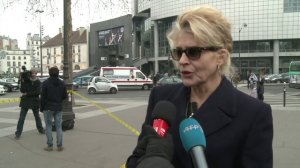 Fanny Ardant manifeste avec Amnésie Internationale