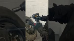 Llave de impacto CAT -DX72- con motor Brushless