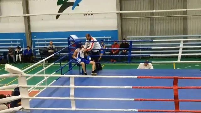 ИЛЮХА(в син.)- А.Желбунов(чемп. Европы, золотой медалист по боксу). смотреть онлайн