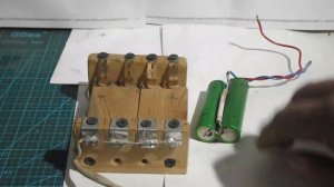 Самодельный держатель для 18650 холдер  Homemade holder for 18650 holder