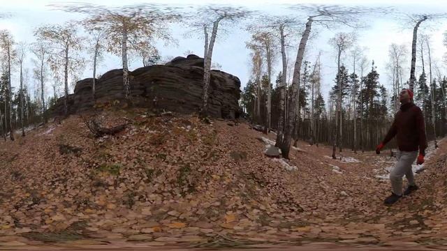 У подножия скал Петра Гронского смотреть онлайн