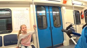 Metro ride from Petrovsky Park station to CSKA station / Moscow, Russia / Leo Trains