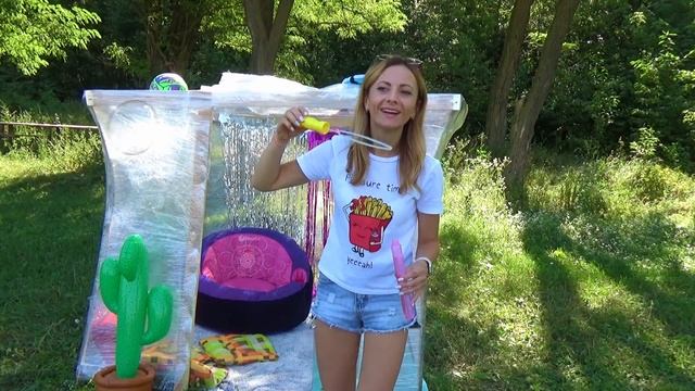 ДОМ из ПЛЕНКИ /24 Часа Провела ночью в ЛЕСУ в ДОМЕ из ПЛЕНКИ Челлендж от НЮСЯ ТВ смотреть онлайн