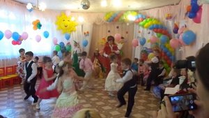 Детский сад- танец для мам.