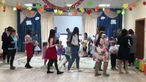 Весёлый оркестр с родителями на празднике ,, День Матери ,, Ср гр. Ноябрь 2019.Д/С,, Островок!
