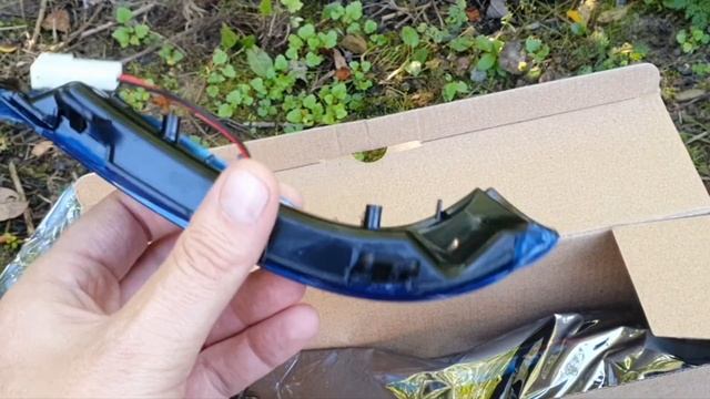 VW Golf 5 - Замена указателя поворота в зеркале смотреть онлайн