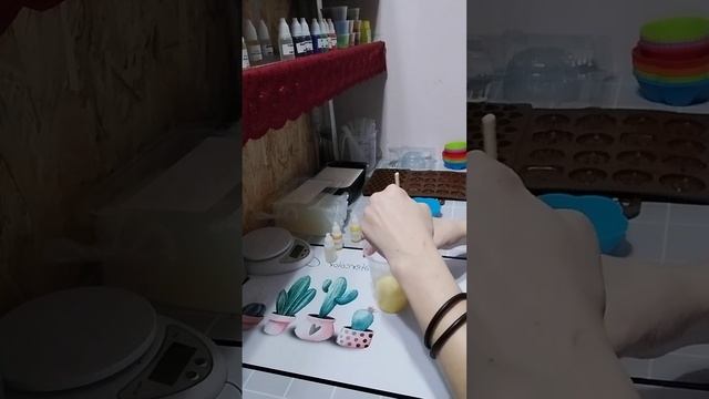 продолжаем учиться делать мыло своими руками смотреть онлайн