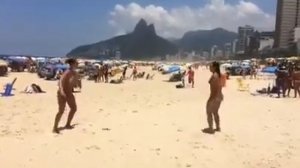 Такое можно увидеть только в Бразилии на пляже